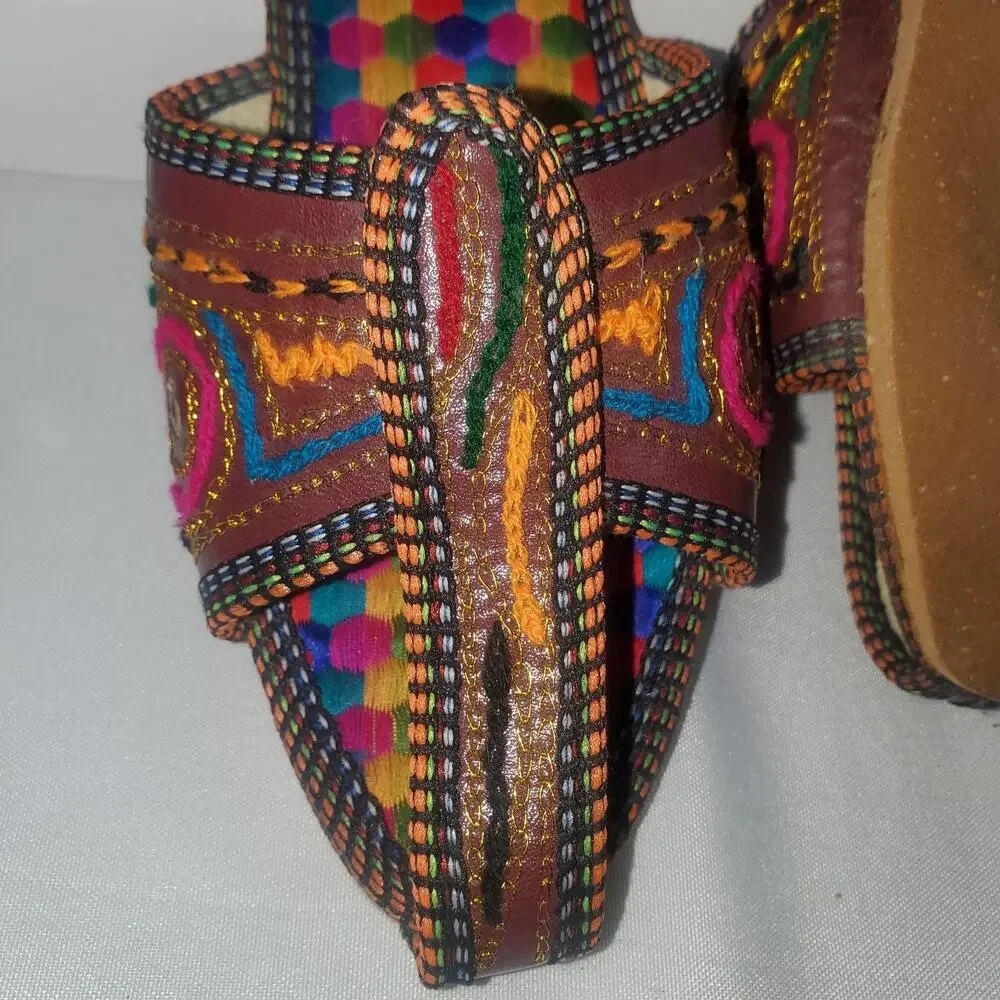 VTG Handmade Leather Embroidered Ethnic Colorful Kids Sandals Size 5
